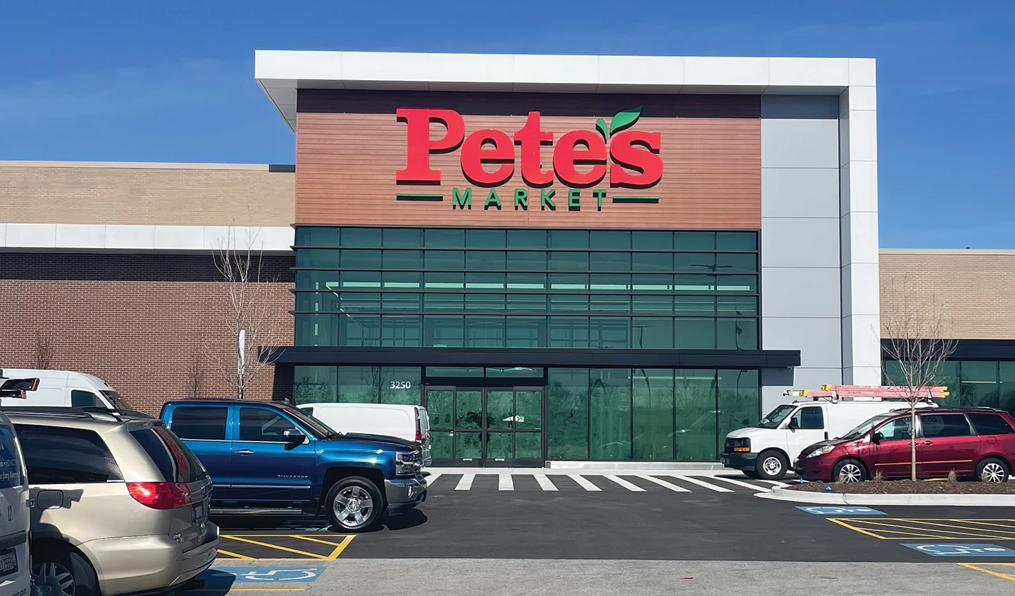 Pete's Market #18 87th & Kedzie storefront