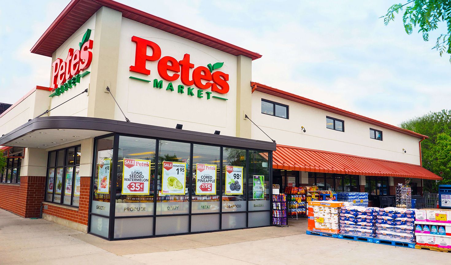 Pete's Market #4 West Lawn Market storefront